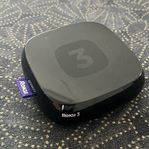 Roku 3 - like new!